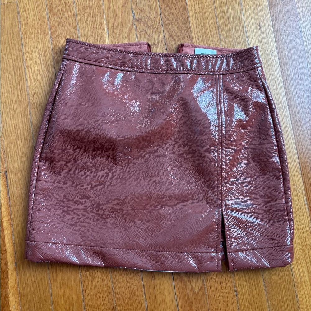 Aritzia mini skirt. Size 2. chestnut colored crinkle high shine patent.